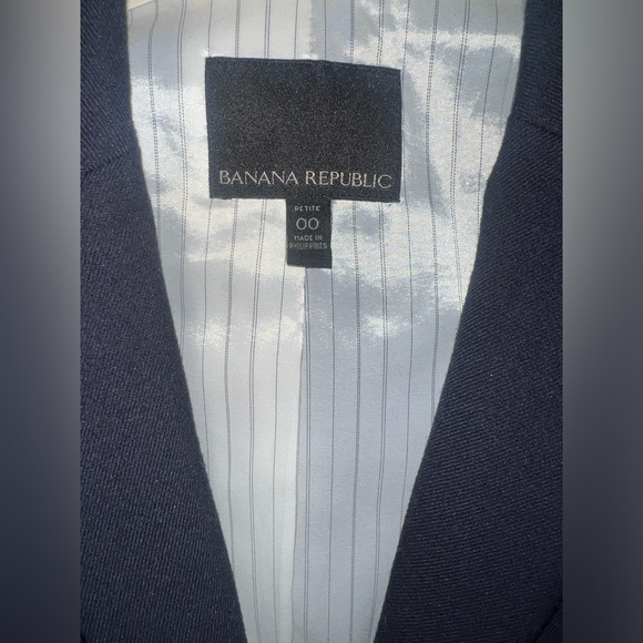 Banana Republic Navy Petite Wool Blazer Size 00 - Picture 3 of 13